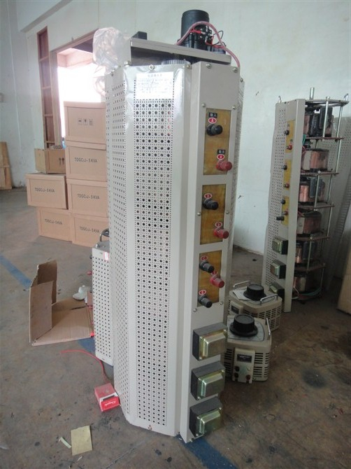 三相調壓器TSGC2J-90 容量：90kVA 輸入：50Hz/380V 輸出：0～430V/120.8A